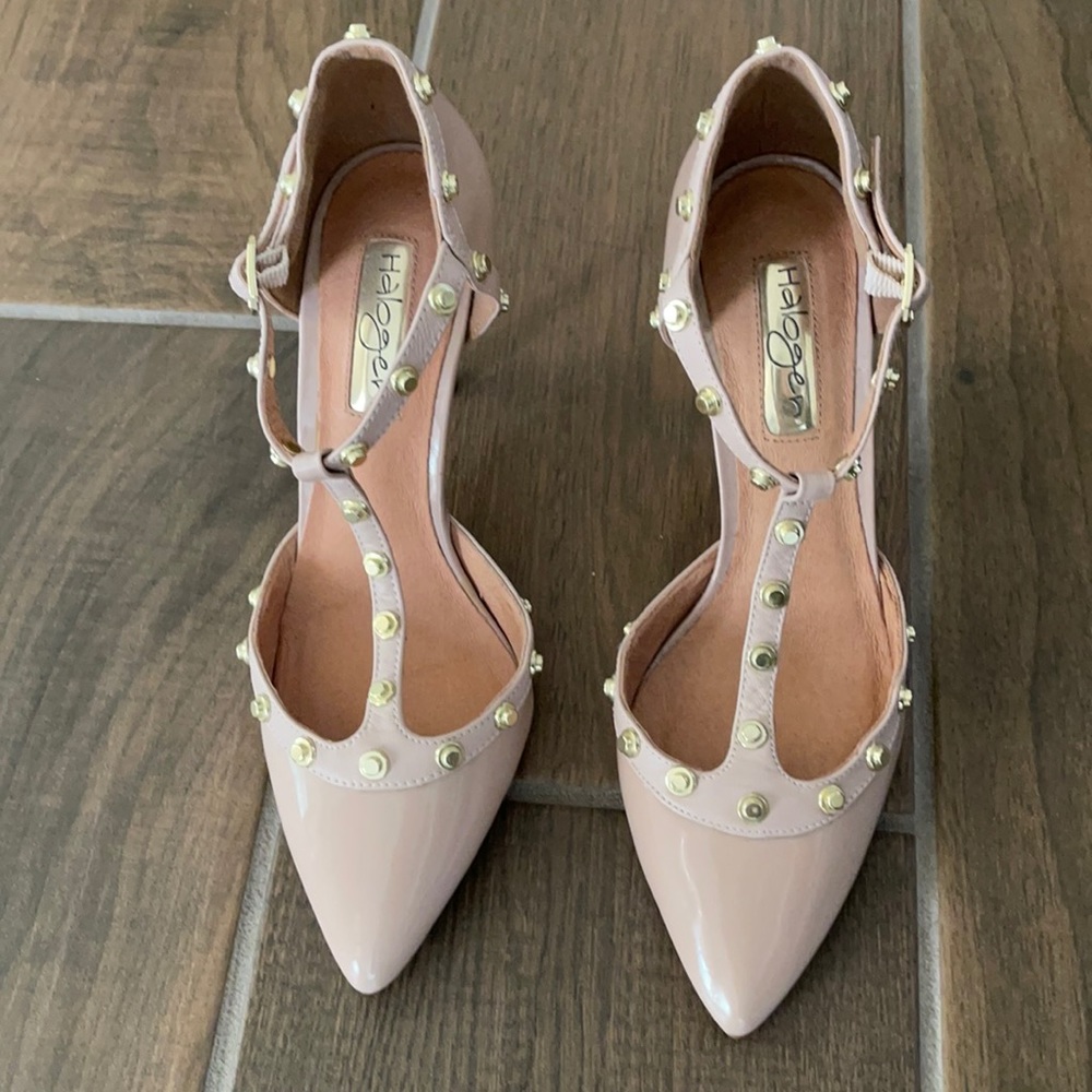 Halogen Heels. Never been worn. Size 5.5.